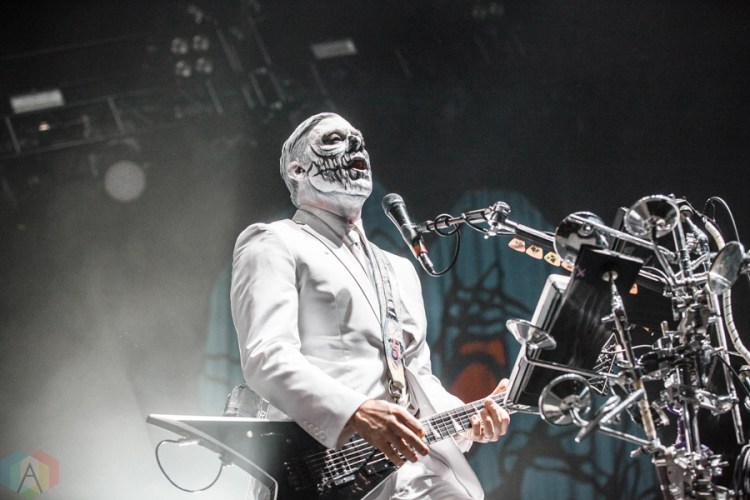 Limp Bizkit performs at Manchester Arena in Manchester, UK on December 12, 2016. (Photo: Priti Shikotra/Aesthetic Magazine)