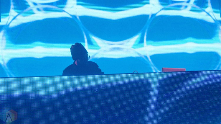 Mr. Carmack performs at Reaction NYE at the Donald E. Stephenson Convention Center in Rosemont, IL on December 30, 2016. (Photo: Taylor Ohryn/Aesthetic Magazine)