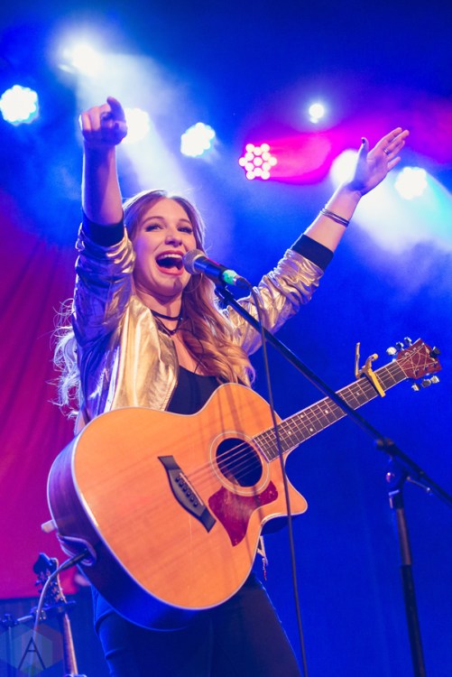 Olivia Lane performs at St. Andrew's Hall in Detroit on December 14, 2016. (Photo: Jennifer Boris/Aesthetic Magazine)