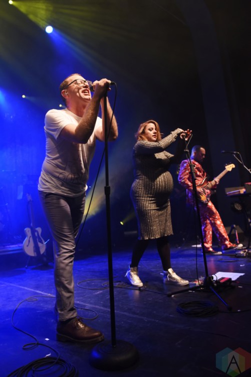 Stars performs at the Danforth Music Hall in Toronto on December 20, 2016. (Photo: Sue Sadzak/Aesthetic Magazine)