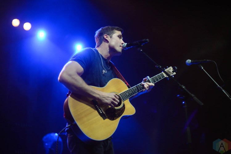 Walker Hayes performs at the Danforth Music Hall in Toronto on December 11, 2016. (Photo: Chloe Thomson/Aesthetic Magazine)