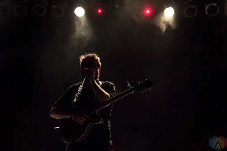 Bear's Den performs at the Phoenix Concert Theatre in Toronto on January 29, 2017. (Photo: Sarah McNeil/Aesthetic Magazine)