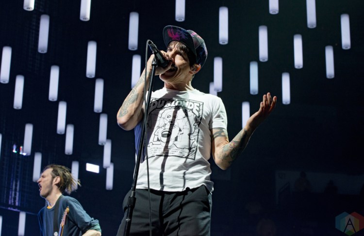 Red Hot Chili Peppers perform at the Smoothie King Center in New Orleans on January 10, 2017. (Photo: Kelli Binnings/Aesthetic Magazine)