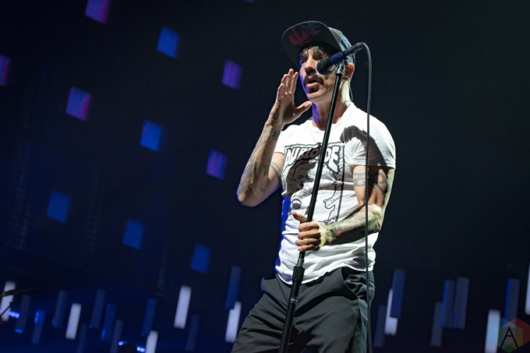 Red Hot Chili Peppers perform at the Smoothie King Center in New Orleans on January 10, 2017. (Photo: Kelli Binnings/Aesthetic Magazine)