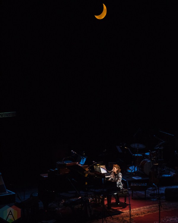 Regina Spektor performs at the Paramount Theatre in Seattle on January 7, 2017. (Photo: Kevin Tosh/Aesthetic Magazine)