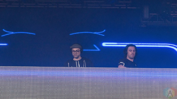 Servante performs at Reaction NYE at the Donald E. Stephenson Convention Center in Rosemont, IL on December 31, 2016. (Photo: Taylor Ohryn/Aesthetic Magazine)