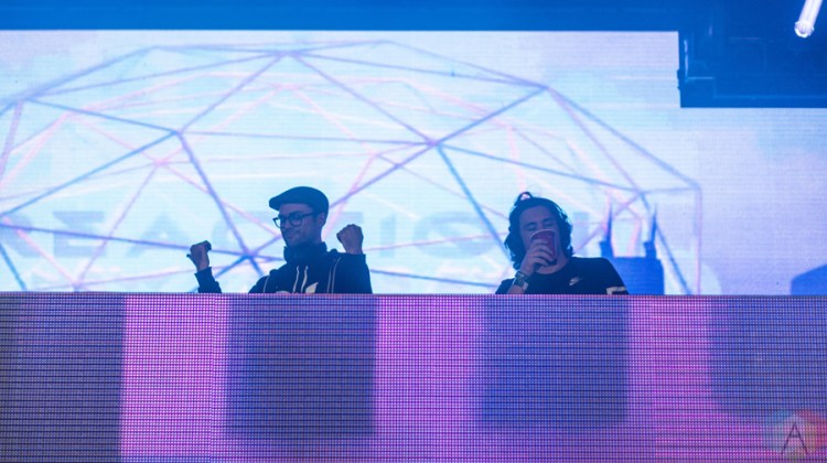 Servante performs at Reaction NYE at the Donald E. Stephenson Convention Center in Rosemont, IL on December 31, 2016. (Photo: Taylor Ohryn/Aesthetic Magazine)