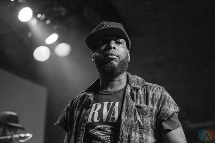 Talib Kweli performs at the Showbox in Seattle on January 24, 2017. (Photo: Daniel Hager/Aesthetic Magazine)