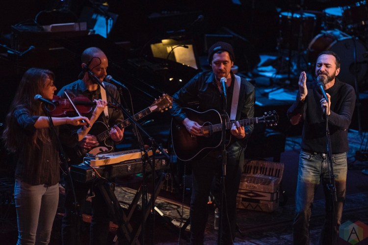 The Shins perform at the Paramount Theatre in Seattle on January 7, 2017. (Photo: Kevin Tosh/Aesthetic Magazine)