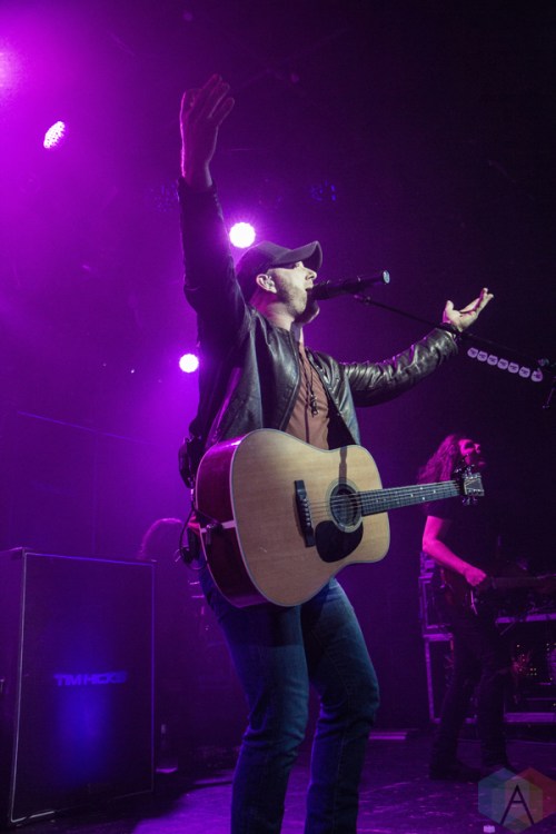 Tim Hicks performs at the Commodore Ballroom in Vancouver on January 7, 2017. (Photo: Emily Chin/Aesthetic Magazine)