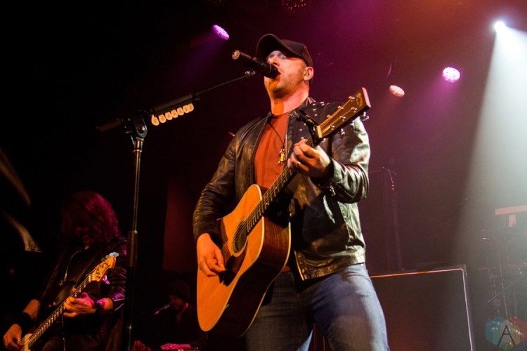 Tim Hicks performs at the Commodore Ballroom in Vancouver on January 7, 2017. (Photo: Emily Chin/Aesthetic Magazine)