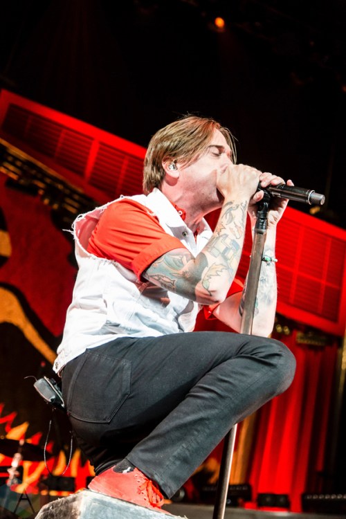 Billy Talent performs at the Air Canada Centre in Toronto on February 27, 2017. (Photo: Dale Benvenuto/Aesthetic Magazine)