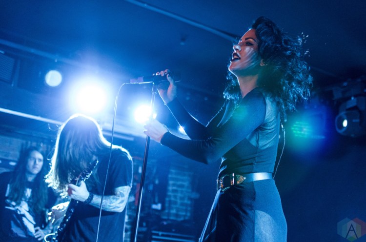 Dorothy performs at the Mercury Lounge in New York City on February 26, 2017. (Photo: Saidy Lopez/Aesthetic Magazine)