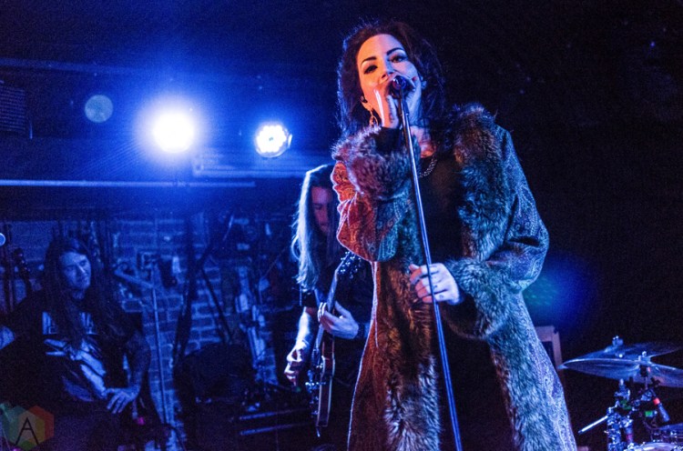 Dorothy performs at the Mercury Lounge in New York City on February 26, 2017. (Photo: Saidy Lopez/Aesthetic Magazine)