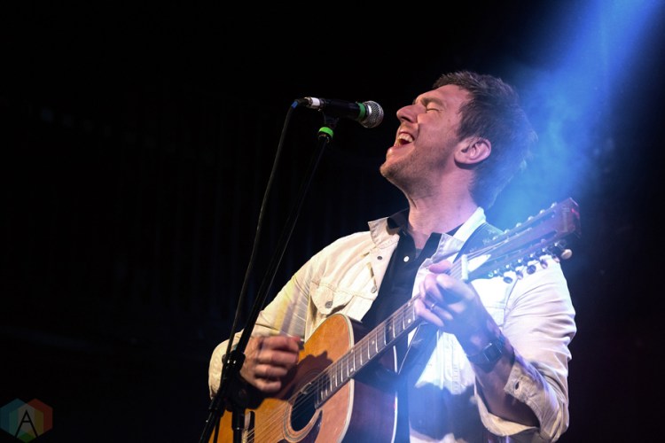 Hamilton Leithauser performs at the Opera House in Toronto on February 13, 2017. (Photo: Theo Rallis/Aesthetic Magazine)