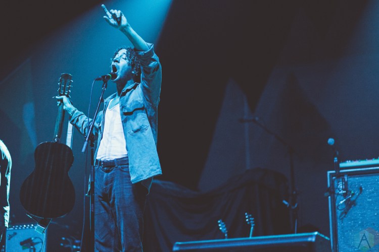 Lewis Del Mar performs at the Palace Theatre in Albany, New York on February 23, 2017. (Photo: Danny DeRusso/Aesthetic Magazine)