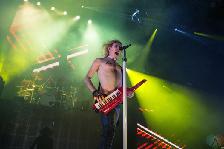 Marianas Trench performs at the Save On Foods Memorial Centre in Victoria, B.C on February 12, 2017. (Photo: Tyson Elder/Aesthetic Magazine)