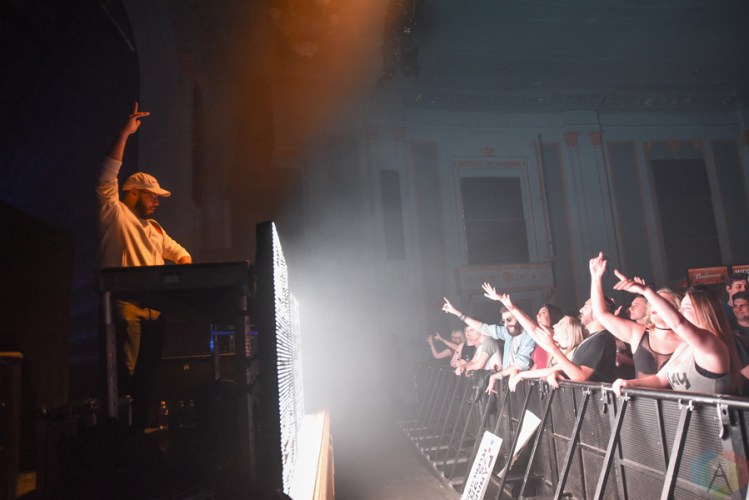 Mercer performs at the Danforth Music Hall in Toronto on February 25, 2017. (Photo: Jaime Espinoza/Aesthetic Magazine)