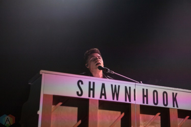 Shawn Hook performs at the Save On Foods Memorial Centre in Victoria, B.C on February 12, 2017. (Photo: Tyson Elder/Aesthetic Magazine)