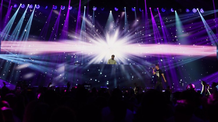 The Chainsmokers perform at Club Nomadic in Houston, Texas on February 2, 2017 during the EA Sports Bowl. (Photo: EA Sports)