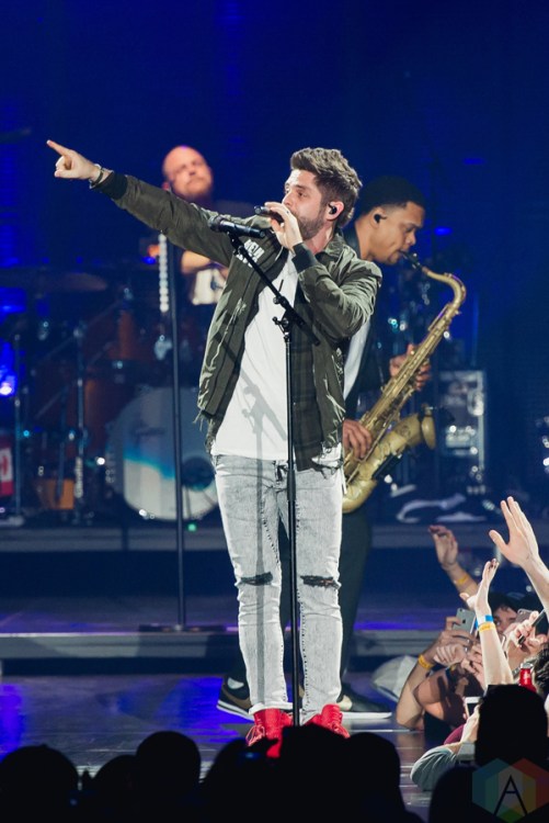 Thomas Rhett performs at the Dow Event Center in Saginaw, MI on February 23, 2017. (Photo: Jennifer Boris/Aesthetic Magazine)
