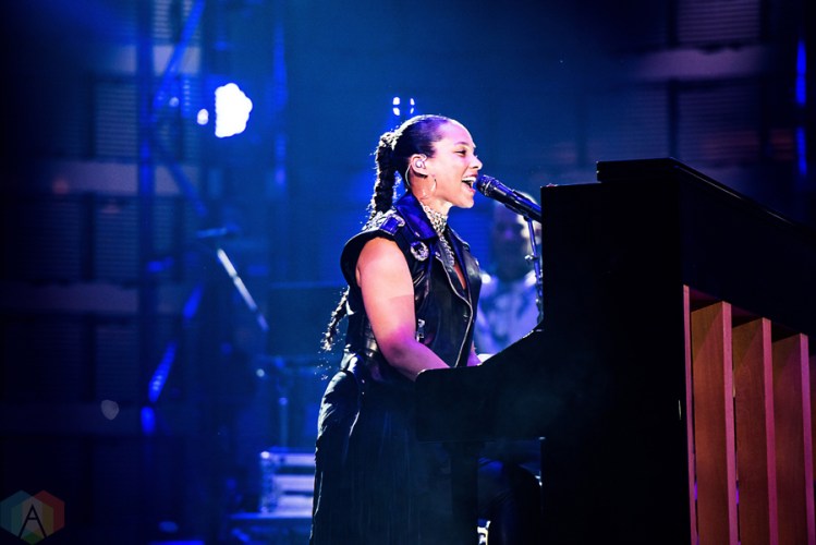 Alicia Keys performs at NRG Park in Houston on March 10, 2017 during the Houston Rodeo. (Photo: Joey Diaz/Aesthetic Magazine)