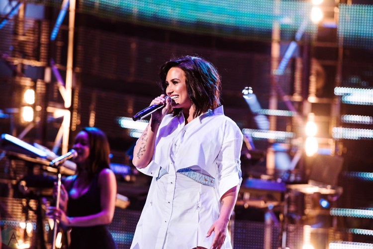 Demi Lovato performs at NRG Park in Houston on March 14, 2017 during the Houston Rodeo. (Photo: Joey Diaz/Aesthetic Magazine)
