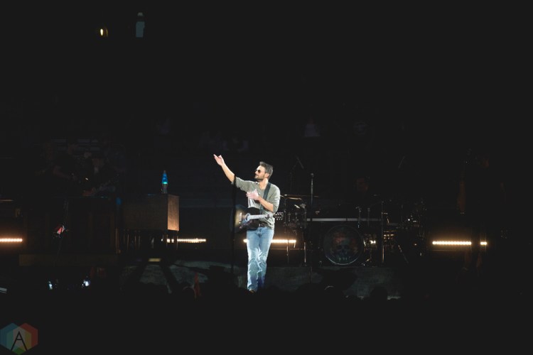 Eric Church performs at Rogers Arena in Vancouver, BC on March 14, 2017. (Photo: Isaac Wray/Aesthetic Magazine)