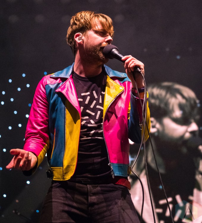 Kaiser Chiefs perform at the First Direct Arena in Leeds, UK on March 4, 2017. (Photo: Mark Ellis/Aesthetic Magazine)