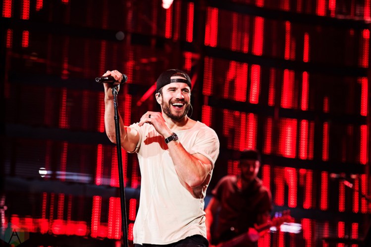 Sam Hunt performs at NRG Park in Houston on March 13, 2017 during the Houston Rodeo. (Photo: Joey Diaz/Aesthetic Magazine)