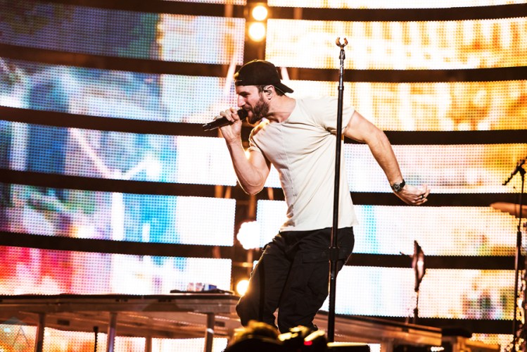 Sam Hunt performs at NRG Park in Houston on March 13, 2017 during the Houston Rodeo. (Photo: Joey Diaz/Aesthetic Magazine)
