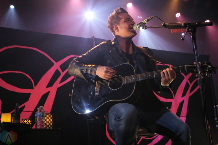 Secondhand Serenade performs at Metro Chicago in Chicago, IL on March 6, 2017. (Photo: Cindi Huang/Aesthetic Magazine)