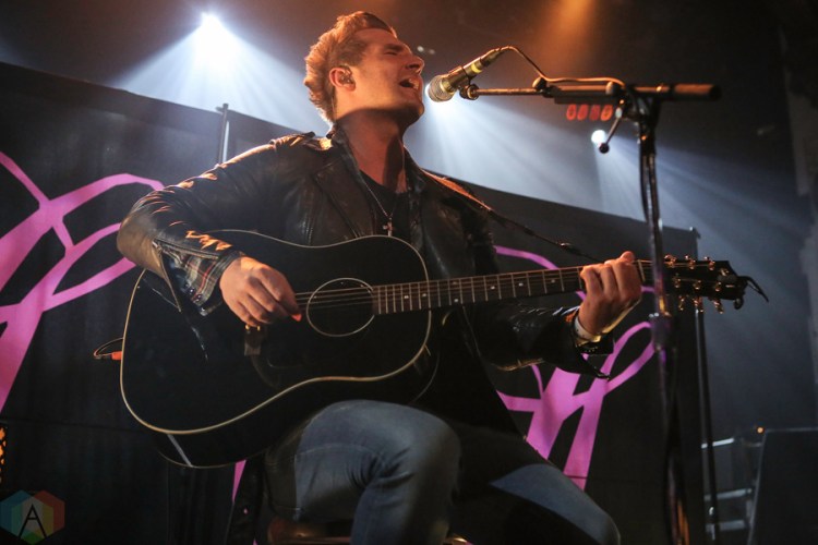 Secondhand Serenade performs at Metro Chicago in Chicago, IL on March 6, 2017. (Photo: Cindi Huang/Aesthetic Magazine)
