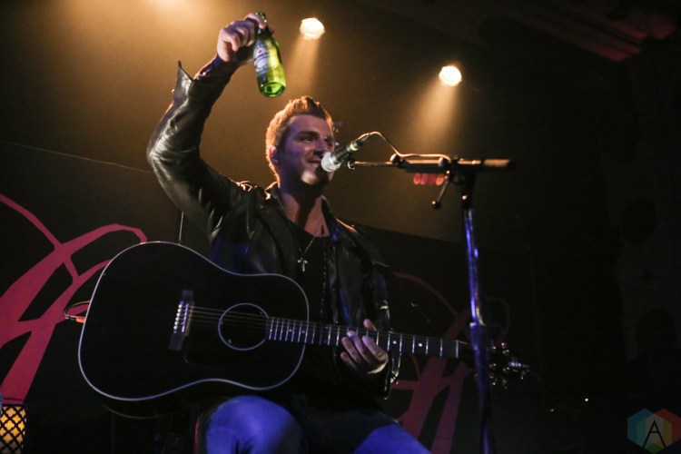 Secondhand Serenade performs at Metro Chicago in Chicago, IL on March 6, 2017. (Photo: Cindi Huang/Aesthetic Magazine)