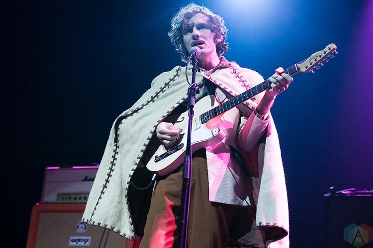 Shannon and the Clams performs at the Fox Theater in Oakland, CA on February 27, 2017. (Photo: Raymond Ahner/Aesthetic Magazine)