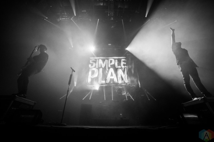 Simple Plan performs at the Air Canada Centre in Toronto on March 14, 2017. (Photo: Brandon Newfield/Aesthetic Magazine)