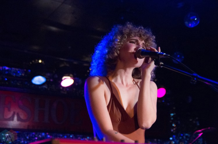 Tennis performs at the Horseshoe Tavern in Toronto on March 11, 2017. (Photo: Janine Wong/Aesthetic Magazine)