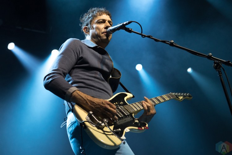 The Kills perform at the Fox Theater in Oakland, CA on March 22, 2017. (Photo: Steve Carlson/Aesthetic Magazine)