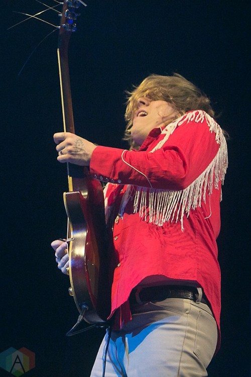 Ty Segall performs at the Fox Theater in Oakland, CA on February 27, 2017. (Photo: Raymond Ahner/Aesthetic Magazine)