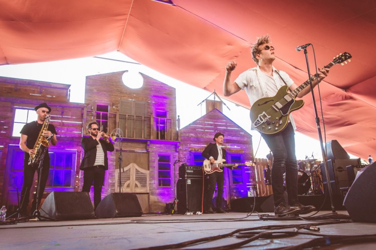 Anderson East performs at Stagecoach Festival at the Empire Polo Club in Indio, California on April 28, 2017. (Photo: Erik Voake)