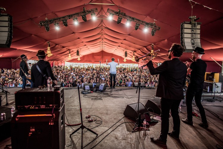 Anderson East performs at Stagecoach Festival at the Empire Polo Club in Indio, California on April 28, 2017. (Photo: Erik Voake)