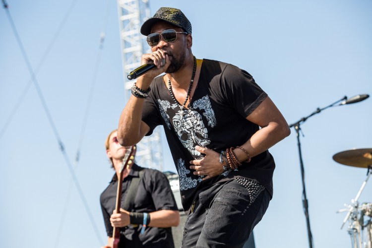 Banks And Steelz performs at the Coachella Music Festival in Indio, California on April 15, 2017. (Photo: Erik Voake)