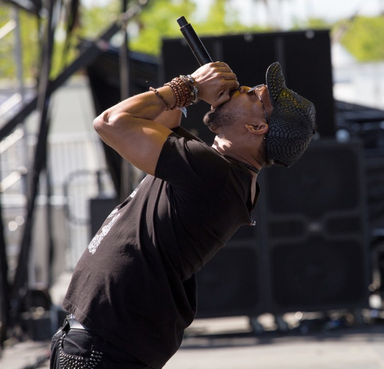 Banks And Steelz performs at the Coachella Music Festival in Indio, California on April 15, 2017. (Photo: Erik Voake)