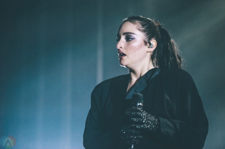 Banks performs at the Vogue Theatre in Vancouver on April 17, 2017. (Photo: Timothy Nguyen/Aesthetic Magazine)