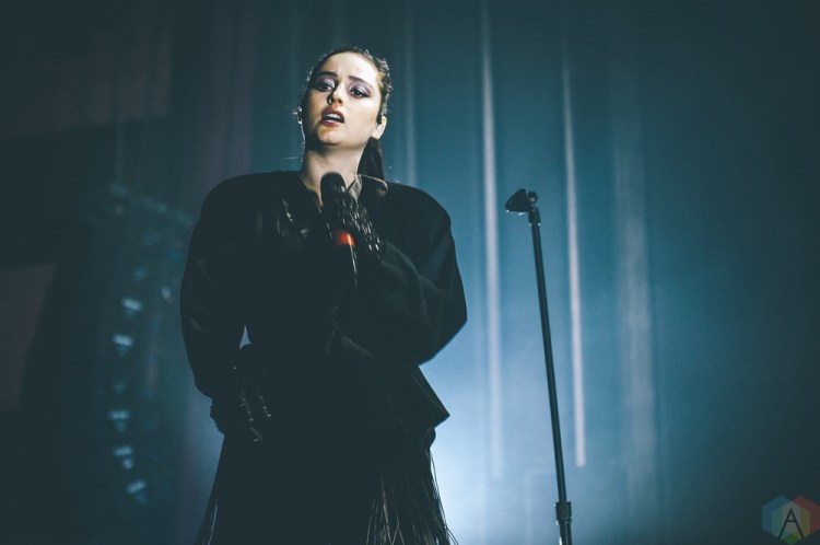 Banks performs at the Vogue Theatre in Vancouver on April 17, 2017. (Photo: Timothy Nguyen/Aesthetic Magazine)