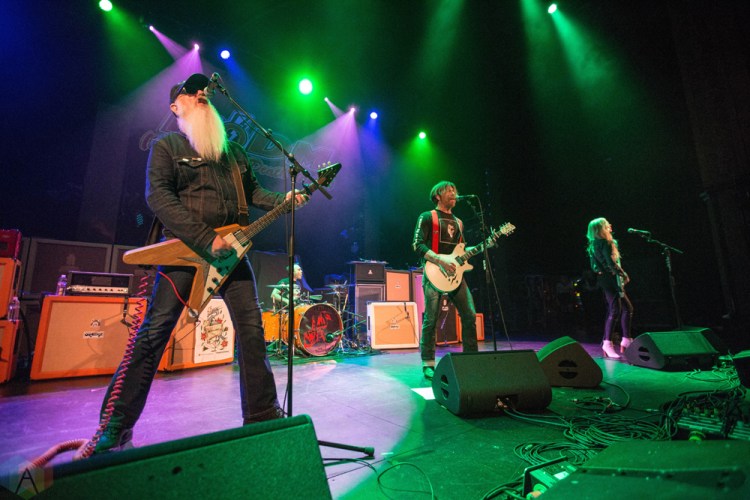 Eagles Of Death Metal performs at the Paramount Theatre in Seattle on April 15, 2017. (Photo: Daniel Hager/Aesthetic Magazine)