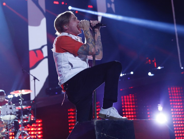 Billy Talent performs "Afraid of Heights" at the 2017 JUNO Awards at the Canadian Tire Centre in Ottawa on April 2, 2017. (Photo: CARAS)