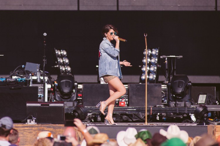 Maren Morris performs at Stagecoach Festival at the Empire Polo Club in Indio, California on April 29, 2017. (Photo: Mitch Brown)