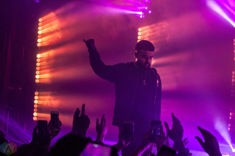 Nav performs at the Mod Club in Toronto on April 6, 2017. (Photo: Shahnoor Ijaz/Aesthetic Magazine)