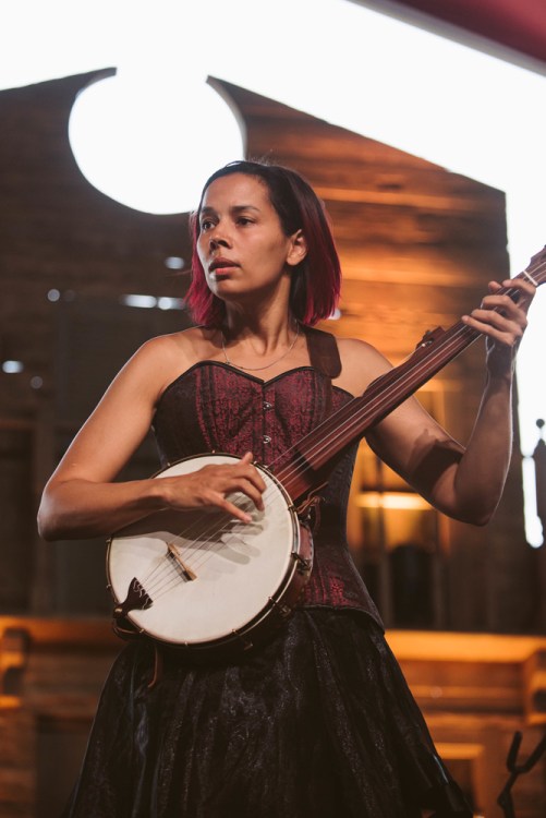 Rhiannon Giddens performs at Stagecoach Festival at the Empire Polo Club in Indio, California on April 28, 2017. (Photo: Michael Drummond)